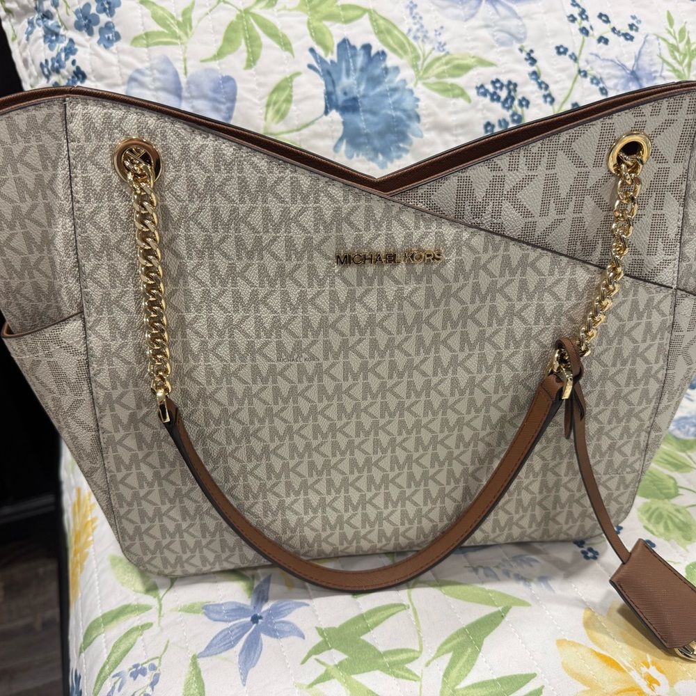 Michael Kors Cream and Gold Shoulder Bag with Monogram Print